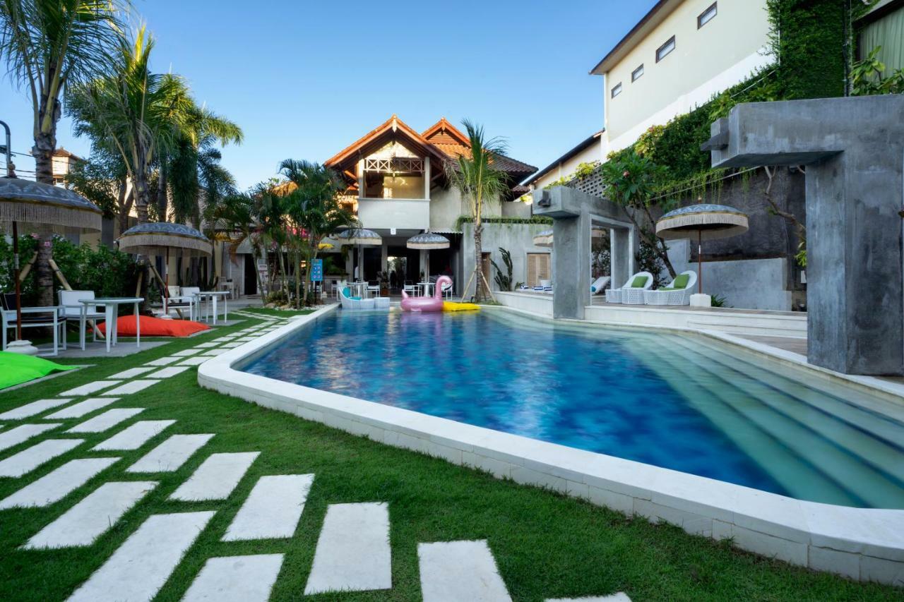 18 Suite Villa Loft At Kuta Kuta Lombok Esterno foto